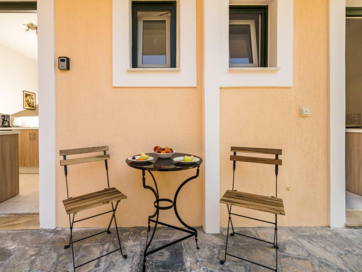 Casa Buganvilla Minia Bagian luar foto