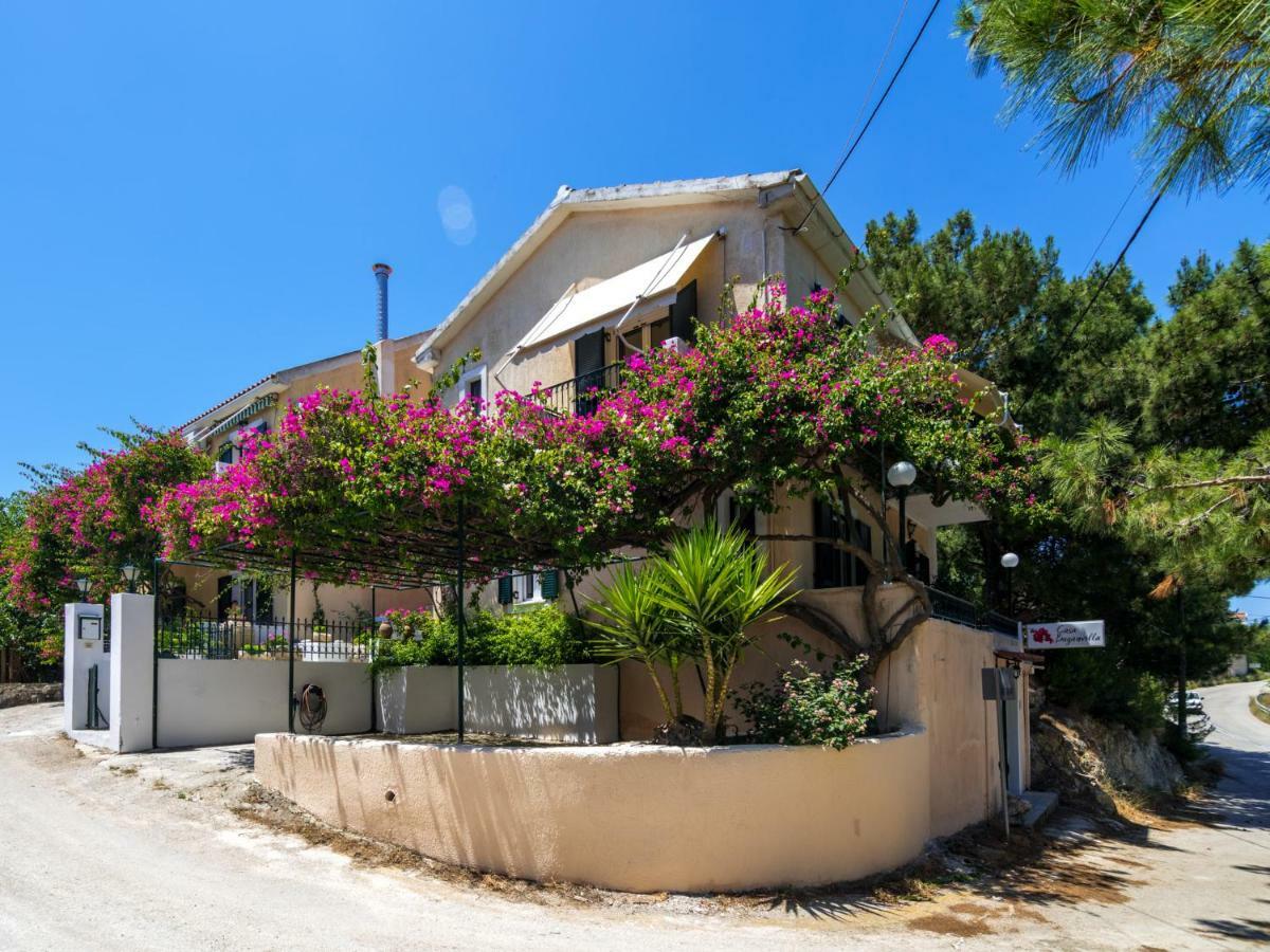 Casa Buganvilla Minia Bagian luar foto